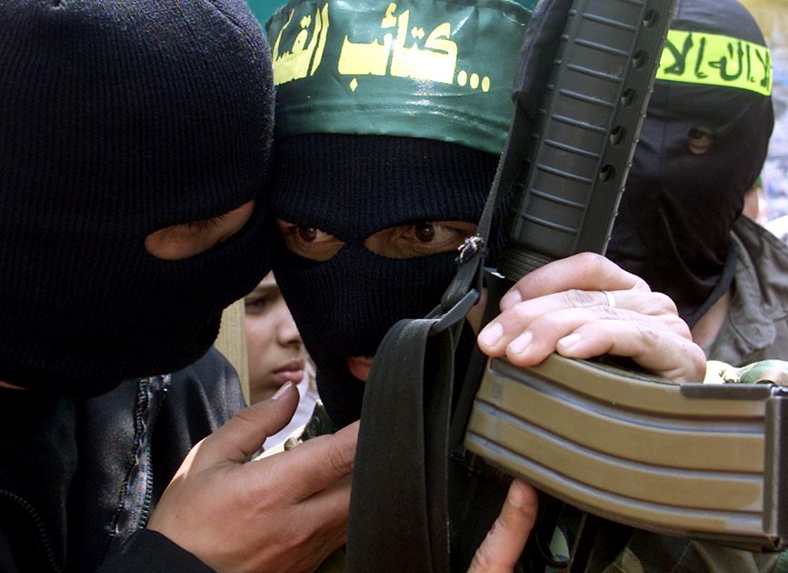 Члены ХАМАС во время митинга на Западном берегу реки Иордан, 2003 год