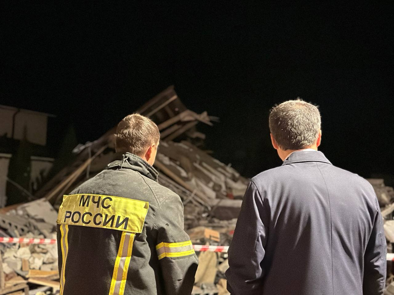 В Белгороде обломки беспилотника упали на жилые дома. Погибли три человека,  включая ребенка. Что известно?: Происшествия: Россия: Lenta.ru