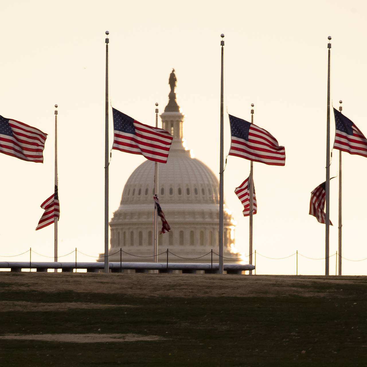 Физической и политической америка и россия. Физической и политической америка и россия. Штаб сша. Минюст сша. Американцы на украине.