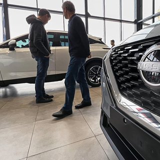 Россиянам назвали лучшее время для покупки машины