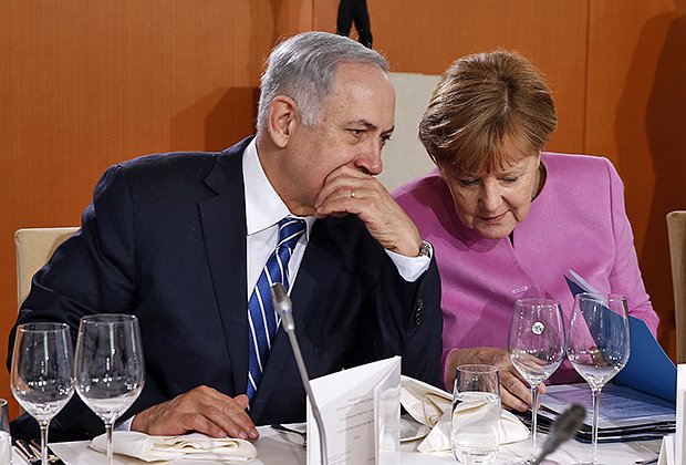Биньямин Нетаньяху вместе с бывшим канцлером Германии Ангелой Меркель, 2016 год