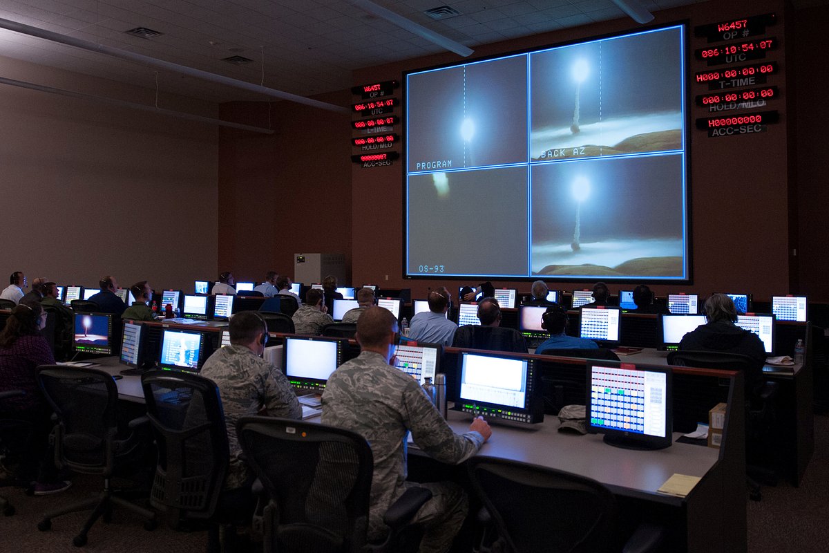 Испытания невооруженной ракеты Minuteman III в США, 2015 год
