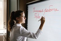 «Зачем быть хорошим учителем?» В России заговорили о школьной реформе. На что жалуются педагоги, школьники и родители?