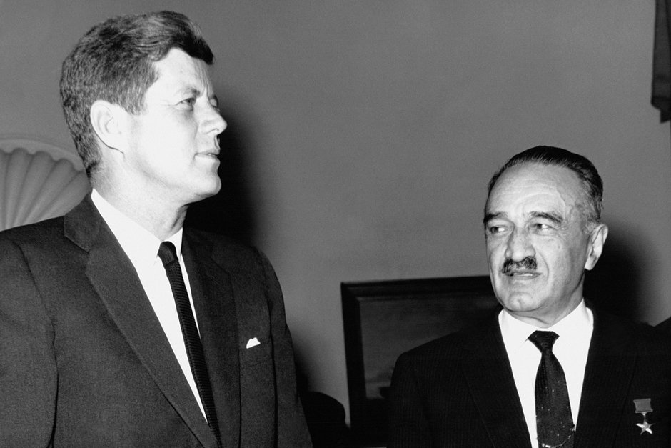 Микоян и президент США Джон Кеннеди, декабрь 1962 года 