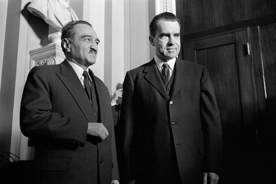 Микоян и вице-президент США Ричард Никсон, январь 1959 года 