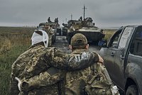 Бывшие украинские военные поступили на службу в ВС России. Как их встретили и готовят к отправке на передовую?