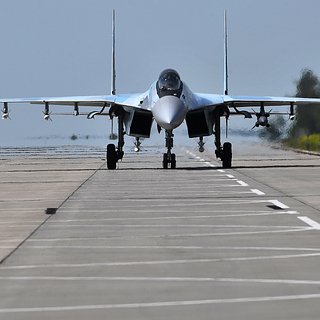 ОАК передала Минобороны партию Су-35С