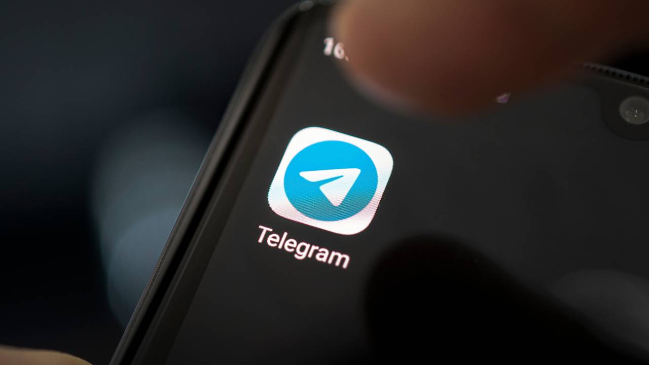 Telegram заблокировал доступ к каналу ХАМАС на Android: Интернет: Интернет  и СМИ: Lenta.ru