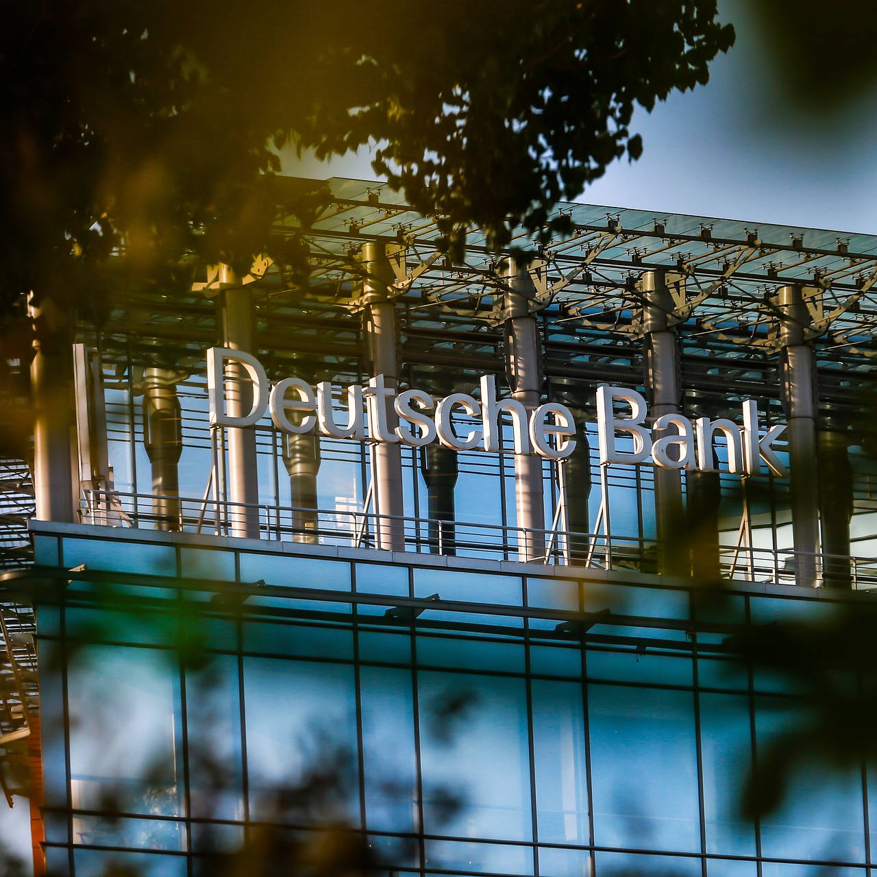 Deutsche Bank приготовился к конфискации активов в России: Бизнес:  Экономика: Lenta.ru