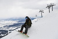 Лучшие горнолыжные курорты России. Где можно покататься на лыжах и сноуборде зимой 2023-2024?