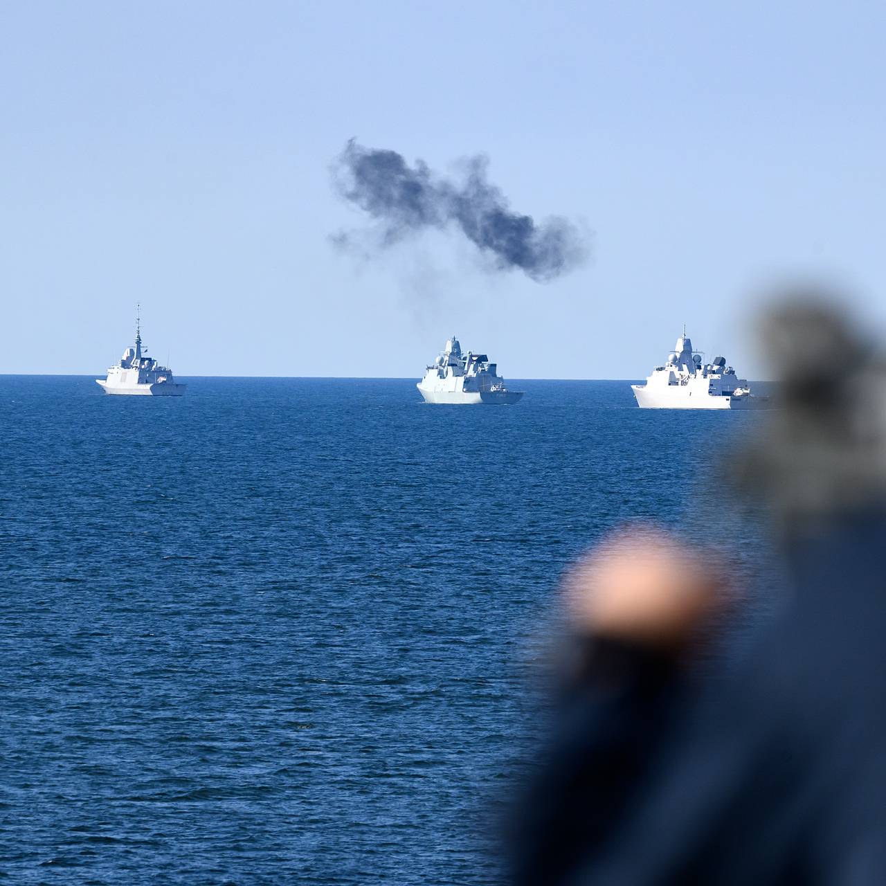 Москва пригрозила закрыть Балтийское море для всех, если НАТО попытается  закрыть его для России. Что это значит?: Политика: Мир: Lenta.ru