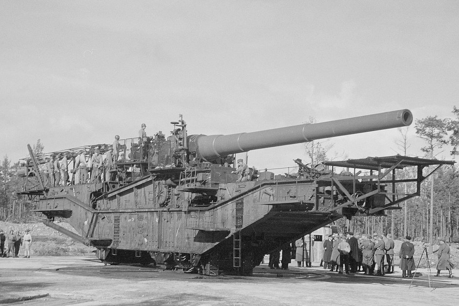 Железнодорожная артиллерийская система с орудиями затонувшего линкора «Императрица Мария» ТМ-III-2