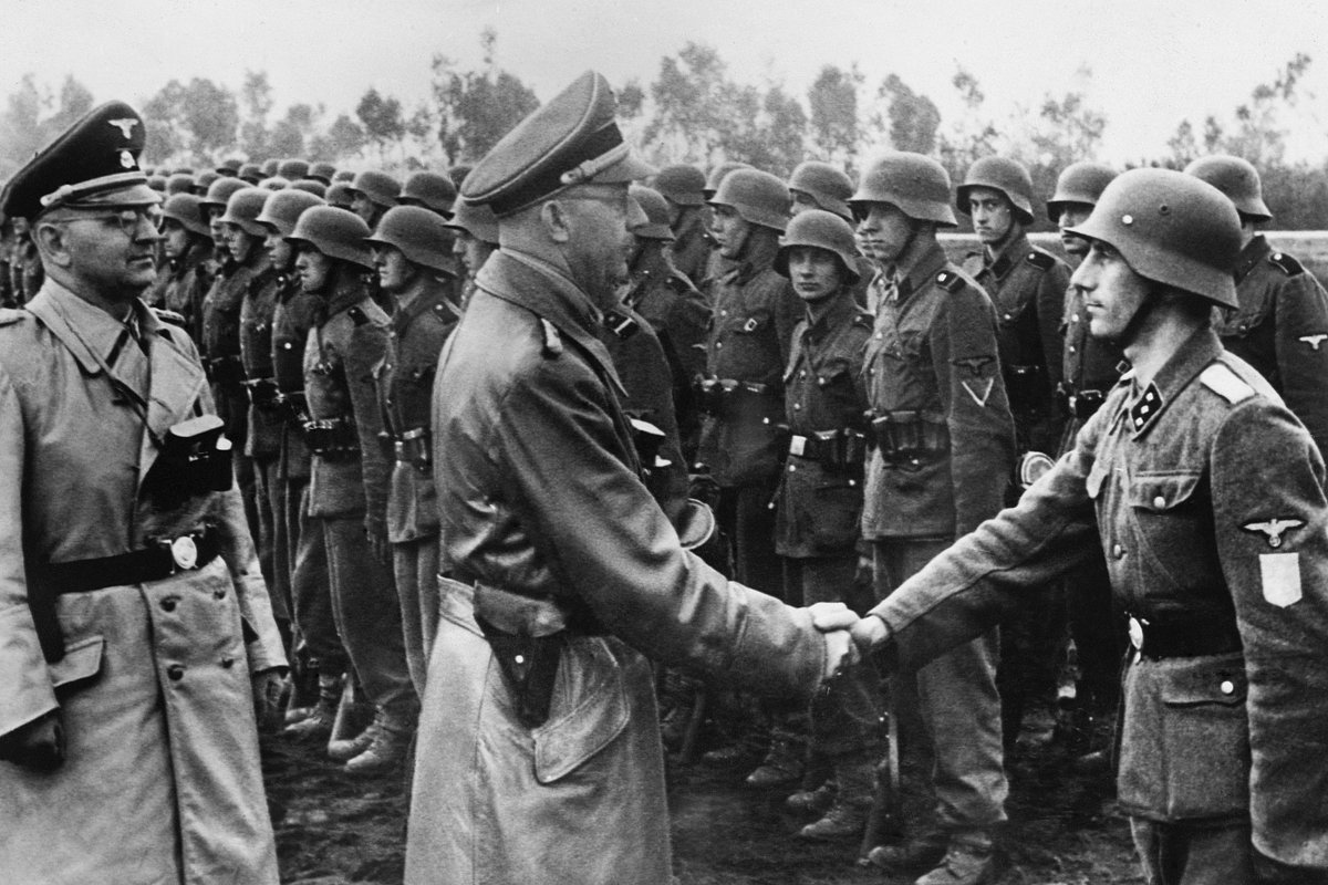 Смотр дивизии СС «Галичина» Генрихом Гиммлером в Германии, 3 июня 1944 года