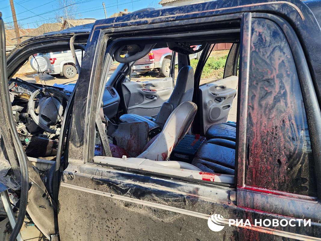 В Луганске взорвали машину бывшего начальника Народной милиции ЛНР. Что известно о покушении?