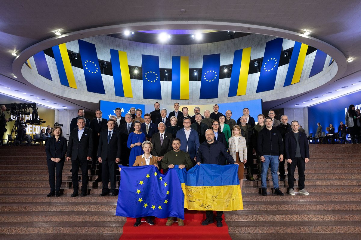 Названы условия для вступления Украины и Молдавии в ЕС. Когда начнутся переговоры и что об этом говорят в России?
