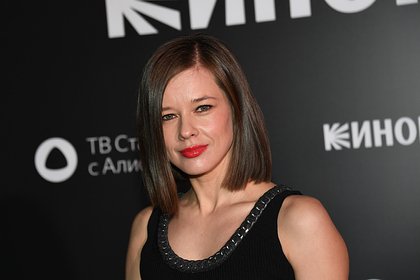 Актриса Екатерина Шпица показала фото в прозрачном нижнем белье