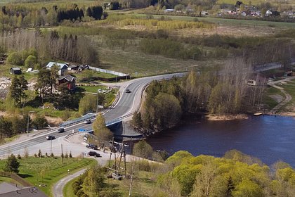 Путин дал поручение по строительству моста через Лену