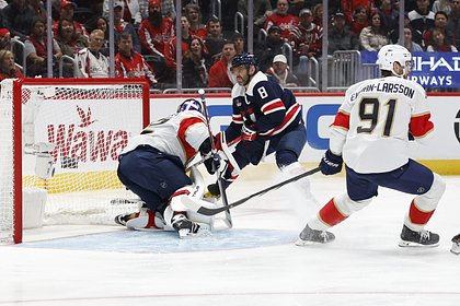 Ovechkin extended his goalless streak in the NHL