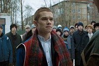 Вышел сериал «Слово пацана» о молодежных бандах времен распада СССР. Почему его обязательно стоит посмотреть?