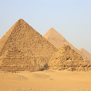 Высказана версия о спрятанных под пирамидами в Египте сокровищах Атлантиды