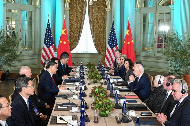 Встреча делегаций США и Китая во главе с Джо Байденом и Си Цзиньпином