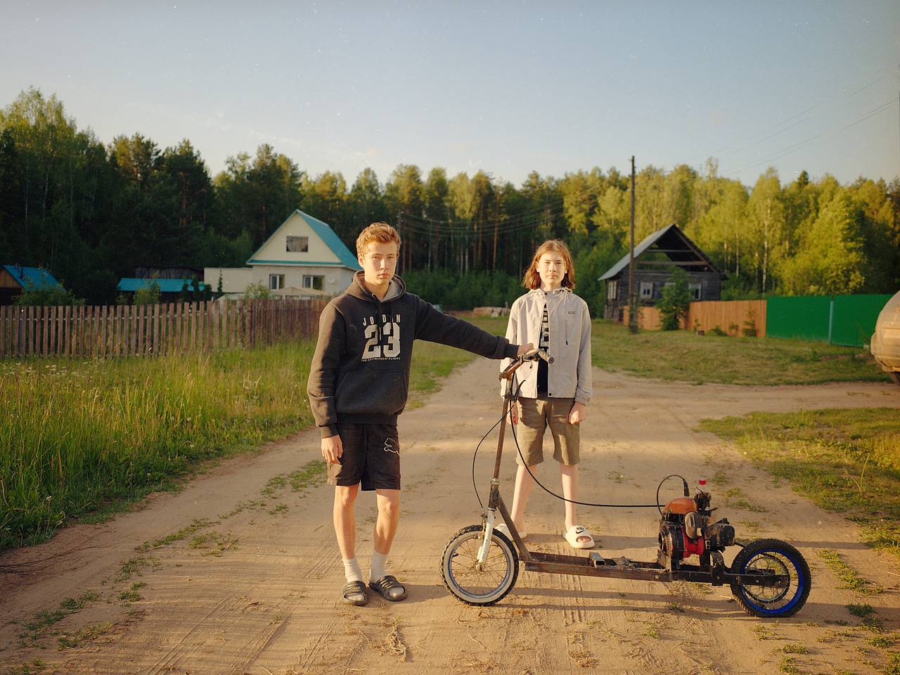 «У нас тут вечный междусобойчик» Бездорожье, тайга и деревни однофамильцев:  как живут люди в отдаленных районах России?: Путешествия: Моя страна:  Lenta.ru