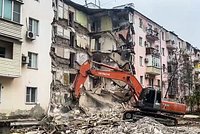 Причиной обрушения дома в Астрахани могла стать перепланировка. Как ремонты оборачиваются трагедией?