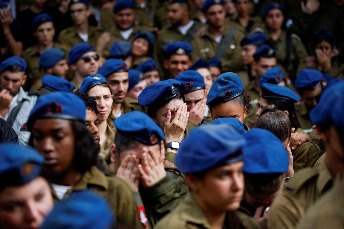 В Израиле выдвинули версию провала в день нападения ХАМАС. Командиры могли не поверить разведчицам из-за сексизма