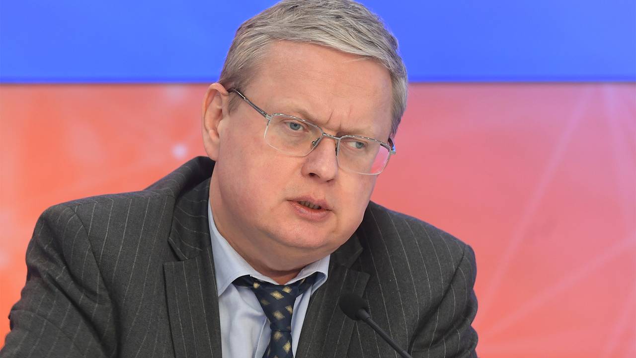 https://icdn.lenta.ru/images/2023/11/21/19/20231121190427673/wide_16_9_98eea953b8669918d66a9e9b8b8363ff.jpg