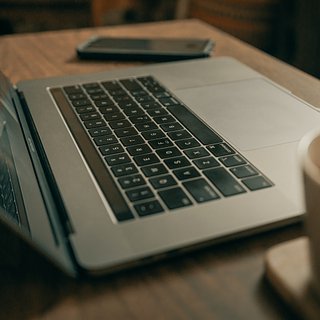 Компьютеры Apple атаковали через поддельные обновления