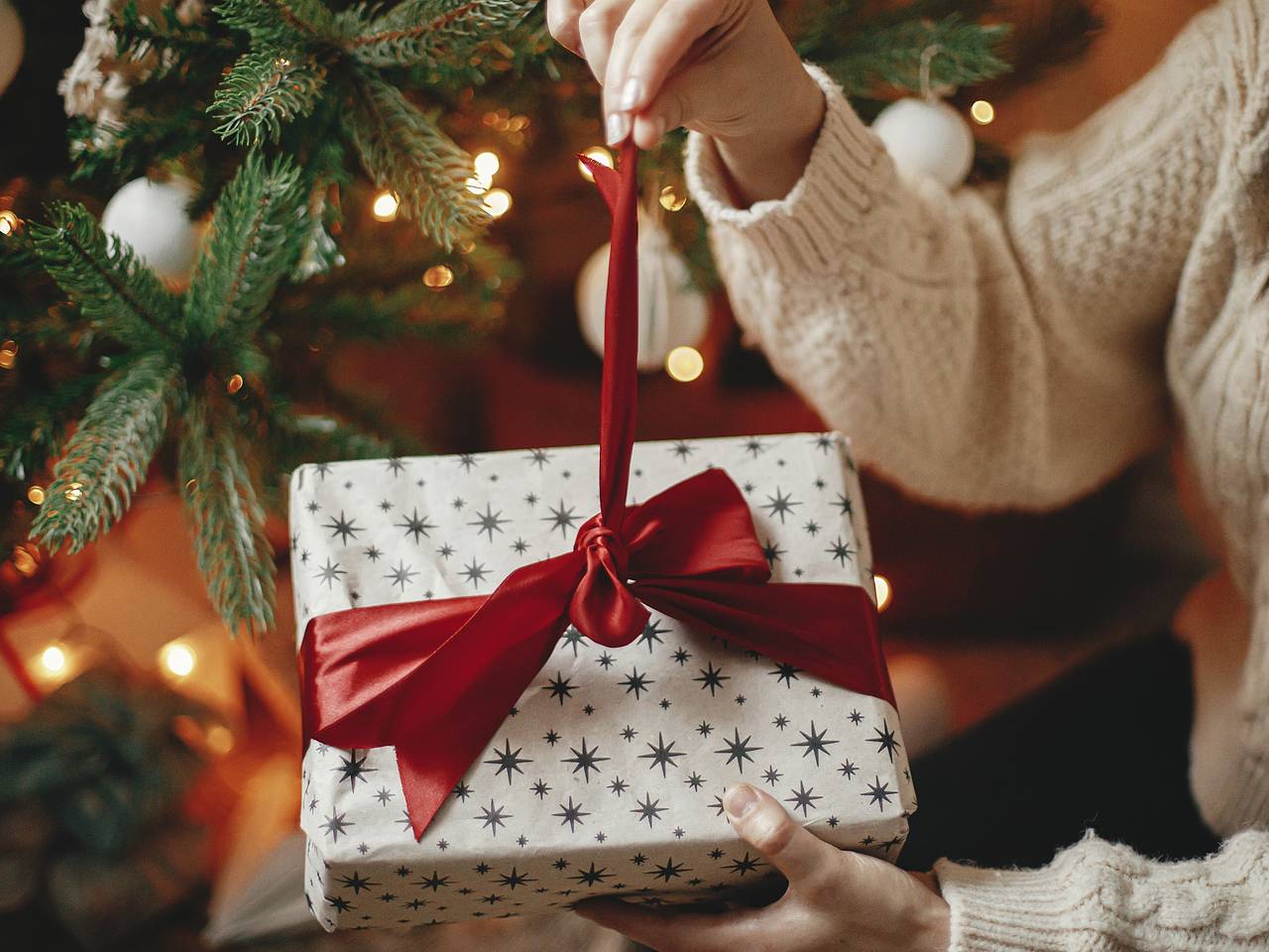 Оформление подарков к Новому году: 6 идей для упаковки своими руками