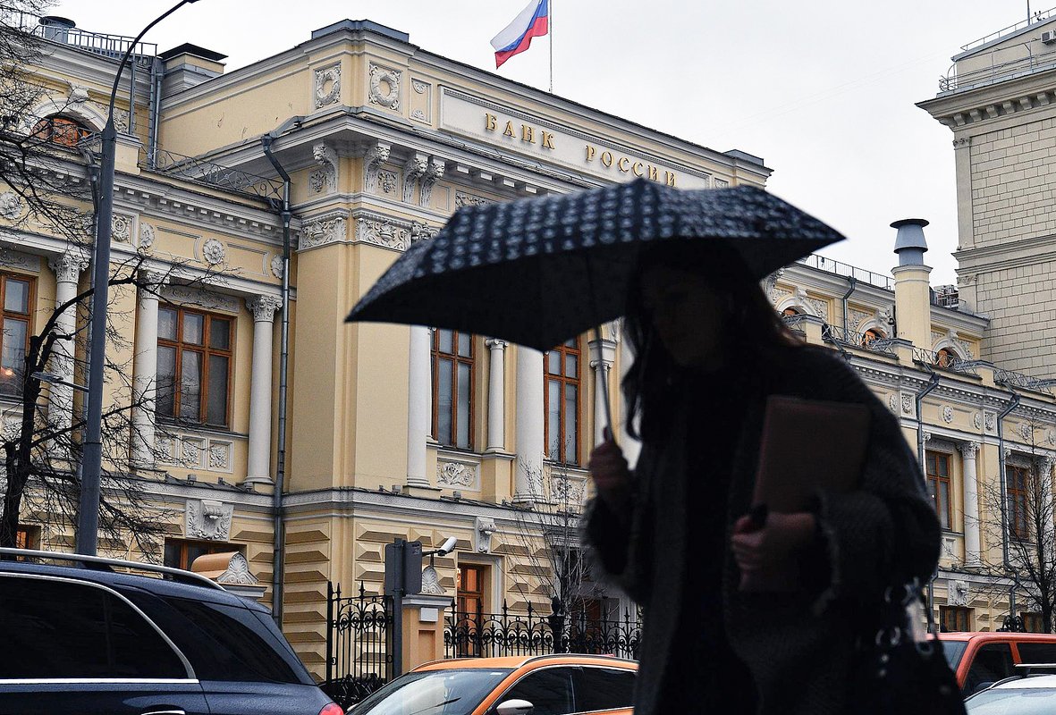 Главу Банка России назвали главным «разрушителем» года. За что ее удостоили такого титула на Западе?