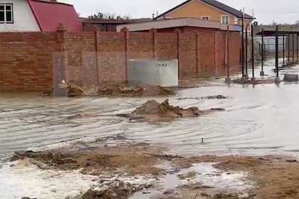 Российский поселок начал тонуть из-за шторма