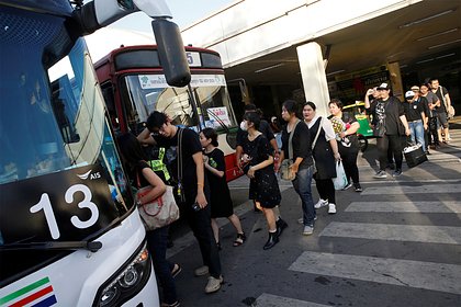Турист прокатился на автобусе в Таиланде и лишился более полумиллиона рублей