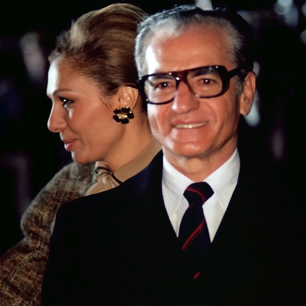 Мохаммед Реза Пехлеви и его жена Фарах во время визита в Соединенные Штаты, 16 ноября 1977 года
