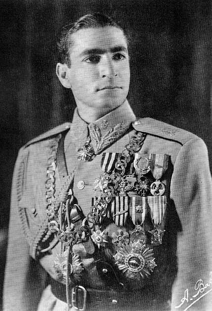 Шах Мохаммед Реза Пехлеви вскоре после восшествия на престол, 1941 год