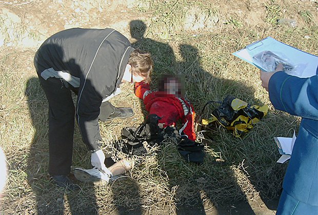 5 декабря 2003 года. Тело одного из пассажиров электрички, взорванной чеченскими террористами в Ессентуках
