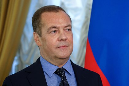 Медведев похвалил главу Пентагона