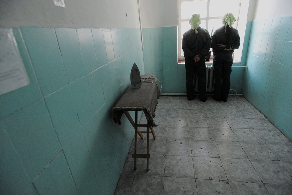 Заключенные в бытовой комнате исправительной колонии общего режима для женщин ИК-11 в городе Нерчинске