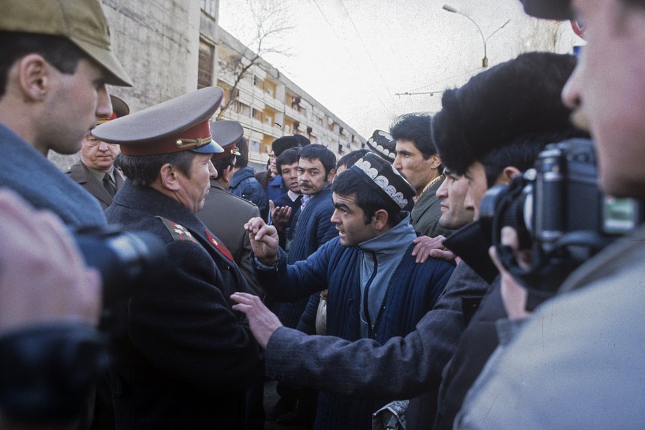 Акции протеста на улицах Душанбе, 1 февраля 1990 года