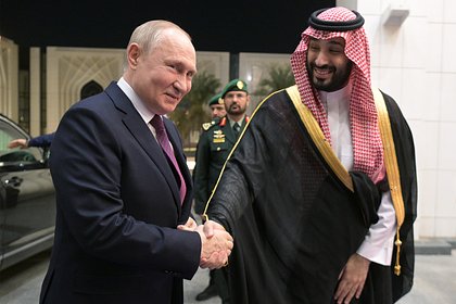 Путин и наследный принц Саудовской Аравии вновь по-братски поздоровались