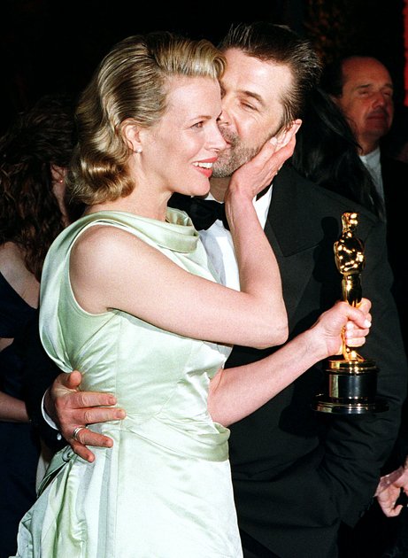 Ким Бейсингер и Алек Болдуин на 70-й церемонии вручения премии «Оскар»
