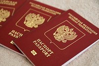 В России вступили в силу правила сдачи загранпаспорта при запрете на выезд. Как они работают? 