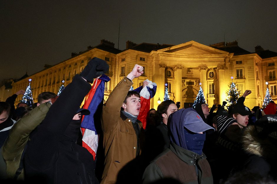 Демонстрация перед Пантеоном, созванная французской ультраправой группировкой Les Natifs, Париж, Франция, 1 декабря 2023 года