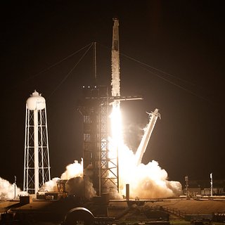 SpaceX несколько раз подряд не смогла запустить Falcon 9