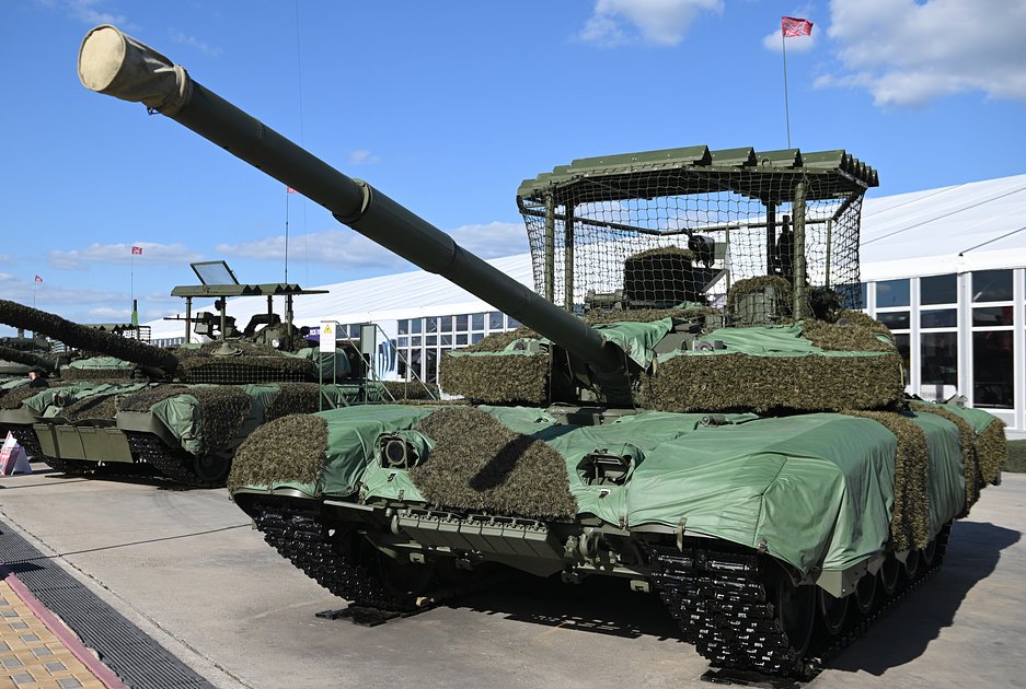 Танк Т-90М с комплексом «Тритон» на выставке «Армия-2023»
