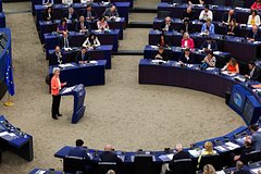 Австрия отказалась снять блокировку с 12-го пакета санкций ЕС против России