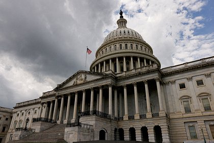 Стала известна судьба снимавшего в Конгрессе США порно сенатора