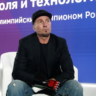 Роман Костомаров