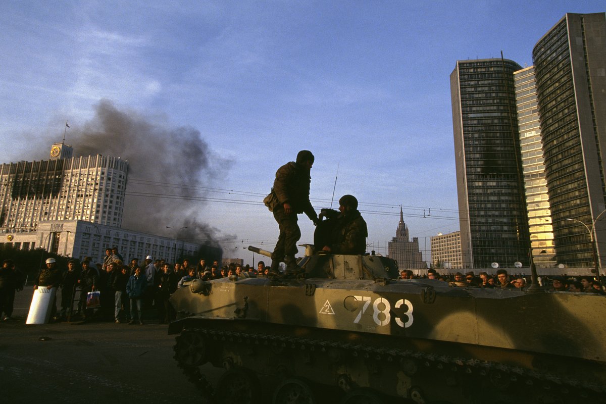 Танкисты во время октябрьского конфликта 1993 года в Москве